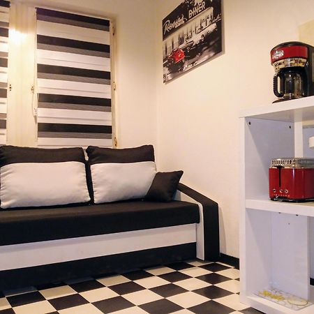 Good Located Apartment Subway U6 Wohnung Berlín Exterior foto
